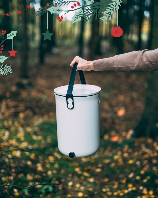 🎁 Tip na udržitelný dárek, který potěší i překvapí: Bokashi. Pro radost i pro užitek! Bokashi fermentace je jednoduchý...